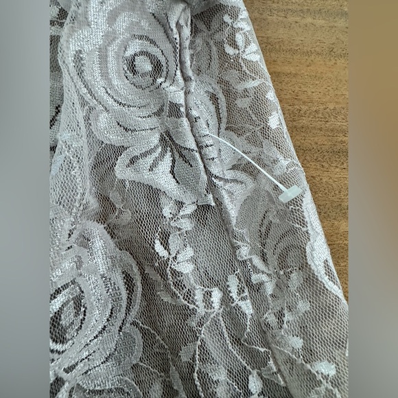 NWOT Women’s Charolette Russe Y2K Inspired Floral Lace Sheer Cottagecore Top - Picture 3 of 9